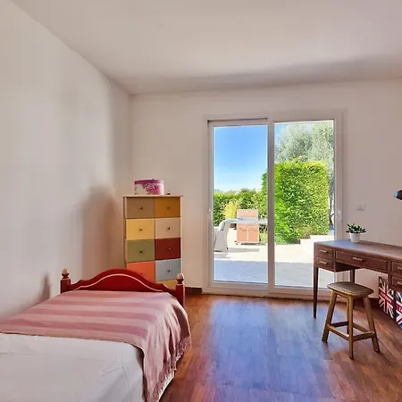 Willa 10mn De Cannes, Entiere De 150m2. *