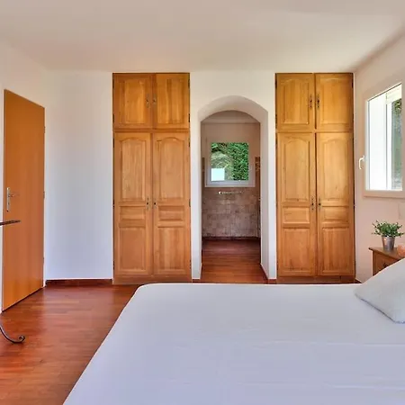 10mn De Cannes, Entiere De 150m2.