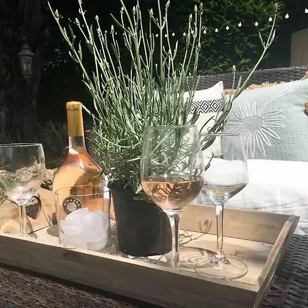Вилла 10mn De Cannes, Entiere De 150m2.