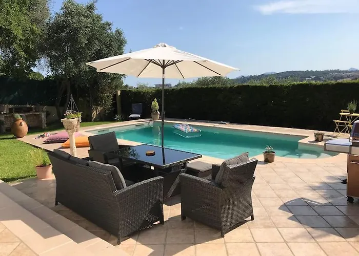 10mn De Cannes, Entiere De 150m2. Villa *