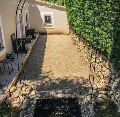 Villa 10mn De Cannes, Entiere De 150m2. *