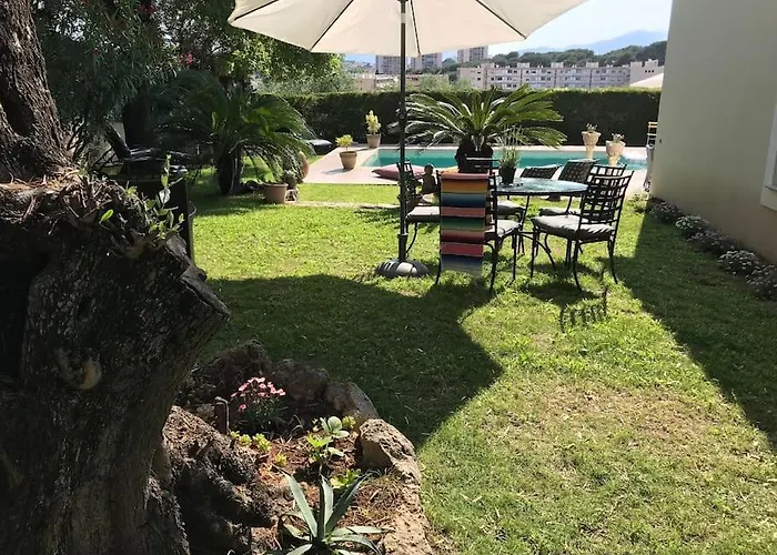 10mn De Cannes, Entiere De 150m2. *